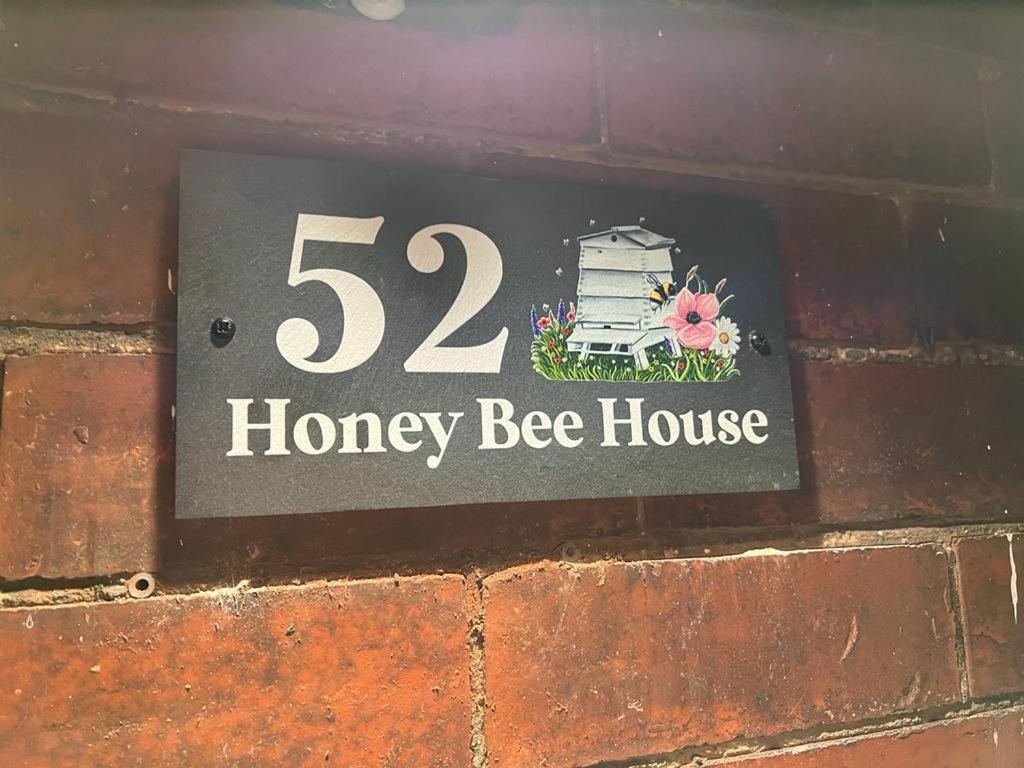 Honeybee House Villa Редкар Екстериор снимка